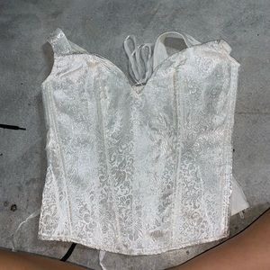 BEAUTIFUL corset!